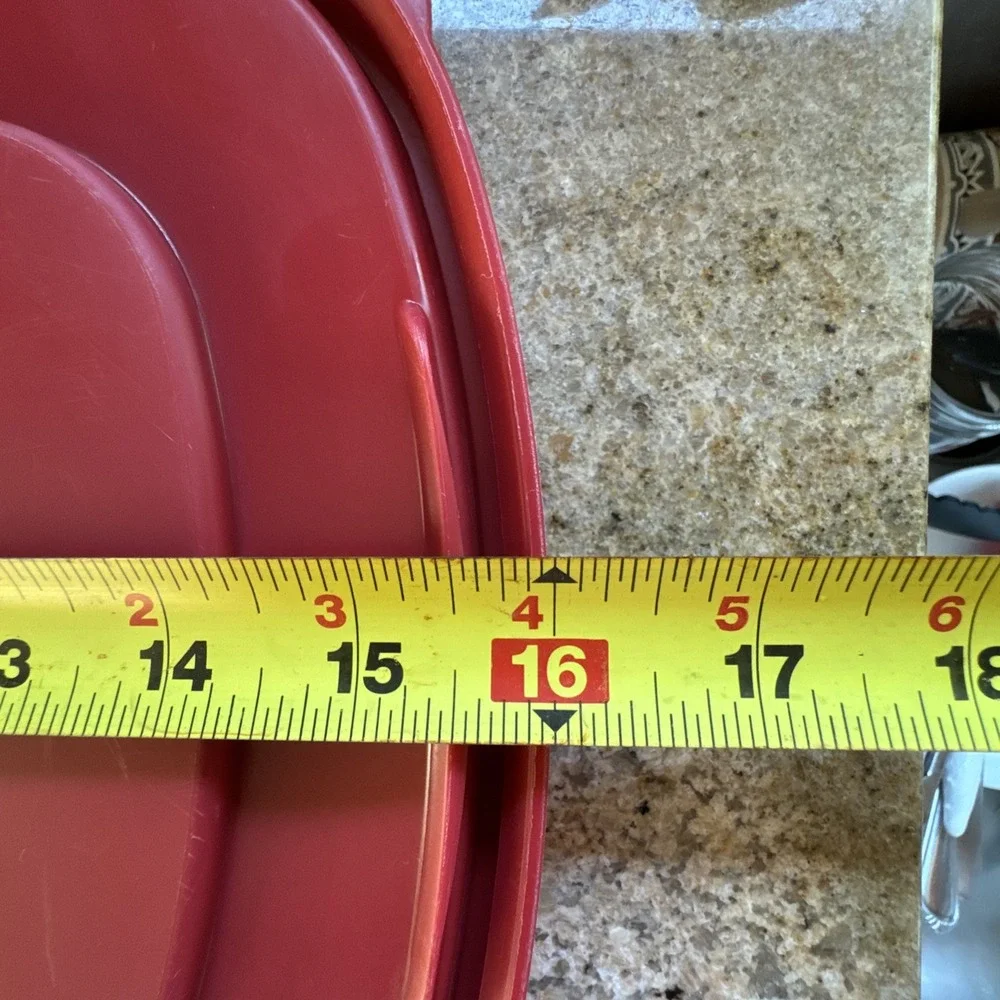 Rubbermaid 7J75 Red Replacement Lid ONLY for Easy Find Storage Container 16x11